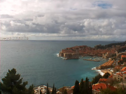 Staré město, přístav