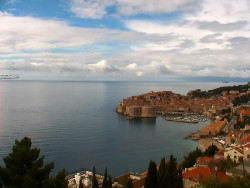 Staré město, přístav