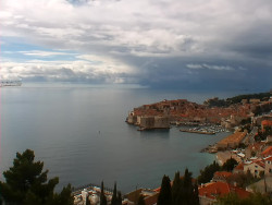 Staré město, přístav