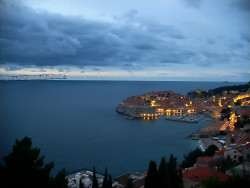 Staré město, přístav