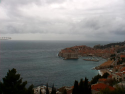 Staré město, přístav