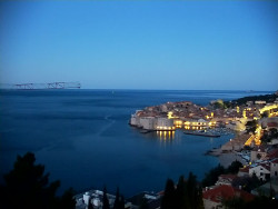 Staré město, přístav