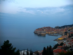 Staré město, přístav