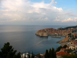 Staré město, přístav