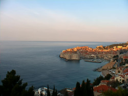 Staré město, přístav