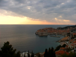 Staré město, přístav