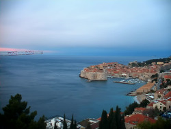 Staré město, přístav