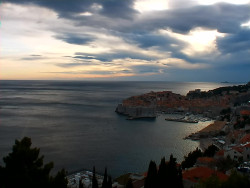 Staré město, přístav