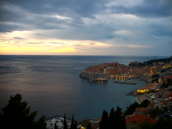 Staré město, přístav