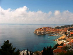 Staré město, přístav