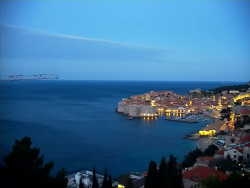 Staré město, přístav