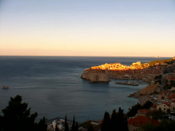 Staré město, přístav