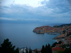 Staré město, přístav