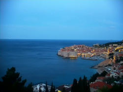 Staré město, přístav