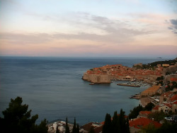 Staré město, přístav