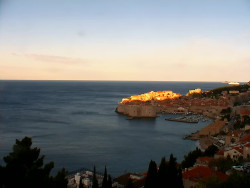 Staré město, přístav