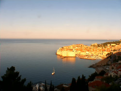 Staré město, přístav