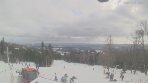 Ski areál Alšovka - Měděnec - Horní část sjezdovek - 21.2.2026 v 11:45 Ski areál Alšovka - Měděnec - Horní část sjezdovek - 21.2.2026 v 11:45