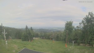 Alšovka Ski Resort - Měděnec - Upper part of the ski slopes - 16.6.2026 v 16:45 Alšovka Ski Resort - Měděnec - Upper part of the ski slopes - 16.6.2026 v 16:45