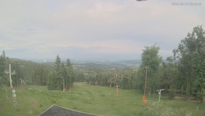 Alšovka Ski Resort - Měděnec - Upper part of the ski slopes - 16.6.2026 v 18:45 Alšovka Ski Resort - Měděnec - Upper part of the ski slopes - 16.6.2026 v 18:45