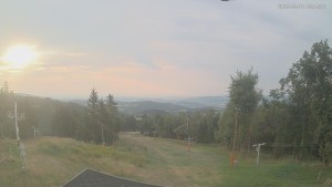 Alšovka Ski Resort - Měděnec - Upper part of the ski slopes - 1.8.2026 v 06:45 Alšovka Ski Resort - Měděnec - Upper part of the ski slopes - 1.8.2026 v 06:45