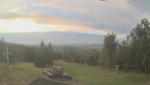 Ski areál Alšovka - Měděnec - Horní část sjezdovek - 9.9.2026 v 06:45 Ski areál Alšovka - Měděnec - Horní část sjezdovek - 9.9.2026 v 06:45