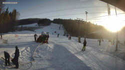 Sjezdovka K Snowparku