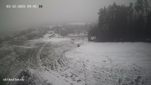 Lyžařský areál Kadlečák - Sjezdovka - 3.12.2025 v 09:45 Lyžařský areál Kadlečák - Sjezdovka - 3.12.2025 v 09:45