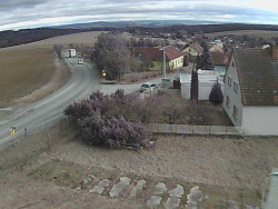 Vjezd do obce ze severu