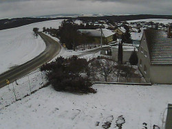 Vjezd do obce ze severu