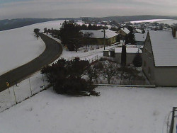 Vjezd do obce ze severu