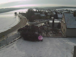 Vjezd do obce ze severu