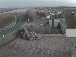 Vjezd do obce ze severu