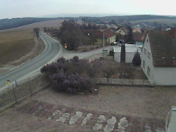 Vjezd do obce ze severu