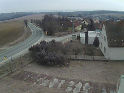 Vjezd do obce ze severu