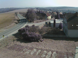 Vjezd do obce ze severu