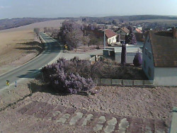 Vjezd do obce ze severu