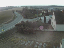 Vjezd do obce ze severu