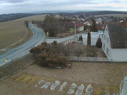 Vjezd do obce ze severu