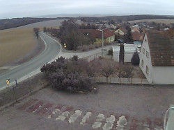 Vjezd do obce ze severu