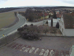 Vjezd do obce ze severu