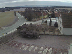 Vjezd do obce ze severu