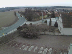 Vjezd do obce ze severu