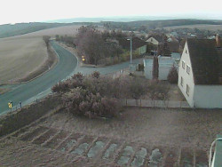 Vjezd do obce ze severu