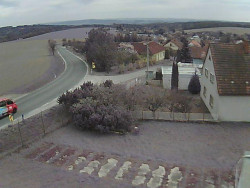 Vjezd do obce ze severu