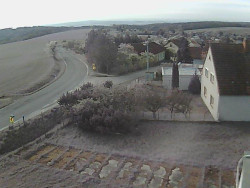 Vjezd do obce ze severu