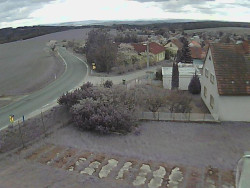 Vjezd do obce ze severu