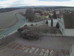 Vjezd do obce ze severu