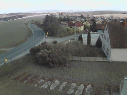 Vjezd do obce ze severu