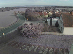 Vjezd do obce ze severu